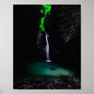 Póster Cascada Kozjak en toda su gloria