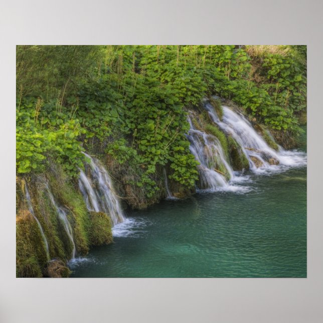 Póster Cascada, Parque Nacional de los Lagos de Plitvice  (Frente)