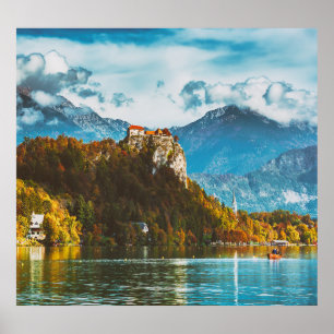Póster Castillo de Bled: mirador de acantilado esloveno.