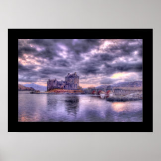 Póster Castillo Eilean Donan al atardecer (bordeado)