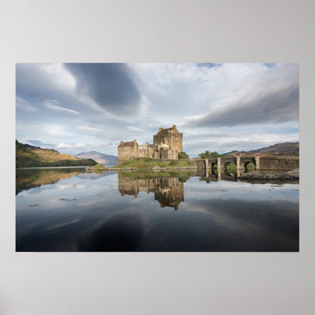 Póster Castillo Eilean Donan con reflexión en Escocia (Frente)