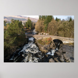 Póster Cataratas De La Vista Aérea De Dochart