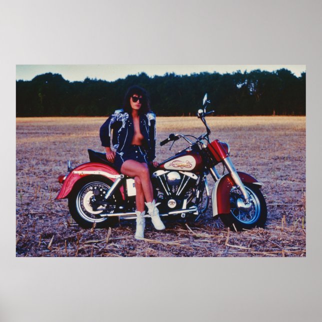 Póster Chica Clásico De Pinup En Motocicleta (Frente)