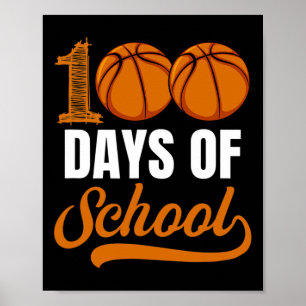 Póster Chica de niño jugador de baloncesto en la escuela