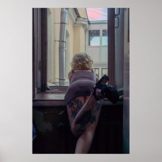 Póster Chica en la ventana
