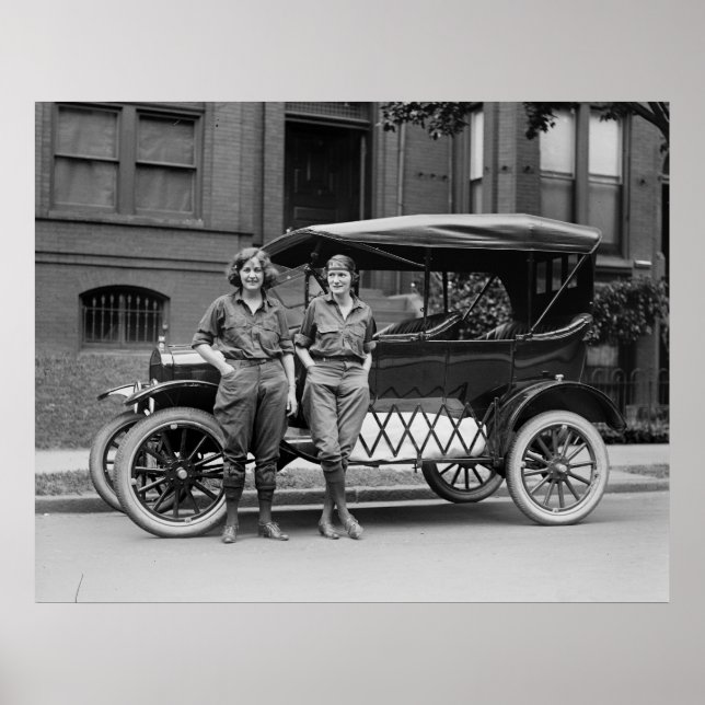 Póster Chicas de autos antiguos, años 20 (Frente)