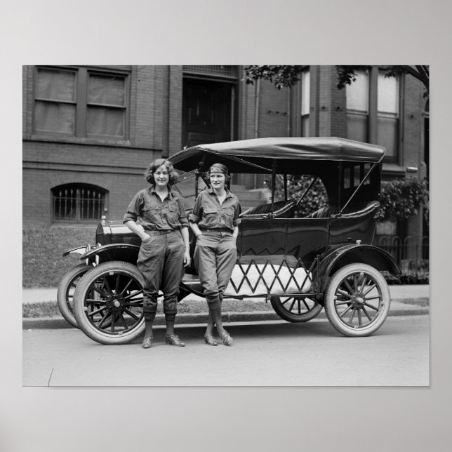 Póster Chicas de autos antiguos, años 20 (Frente)