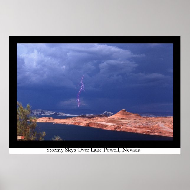 Póster Cielos tormentosos sobre el lago Powell, Nevada (Frente)