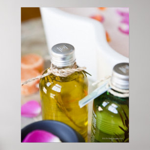 Póster Cierre de botellas con aceites de masaje