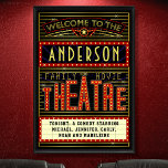 Póster Cine residencial Marquee de Movie Theater | Nombre<br><div class="desc">Disfrute de una noche de cine en familia con este poster original de teatro/teatro. Este poster personalizado, hecho como una marquesina de cine retro con luces falsas y mucho brillo, es el accesorio perfecto para cualquier película. El color principal es el rojo, el oro y el negro. Todo el texto...</div>