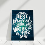 Póster Cita retro Inspiradora "Trabaje usted mismo"<br><div class="desc">Eleva tu espacio con el Poster de presupuesto Inspirador retro "Work on Yourself". Presentando el mensaje completo motivacional, "El mejor proyecto en el que trabajarás es tú mismo", este diseño mezcla estética retro con inspiración inspiradora. Perfecto para cualquier habitación en la que la automejora y la positividad son claves, este...</div>