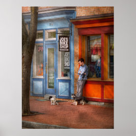 Póster Ciudad - Baltimore, MD - Esperando junto a la tien