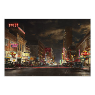 Póster Ciudad - Dallas TX - Calle Elm de noche 1941