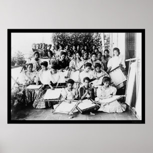 Póster Clase de bordado de Manila 1901