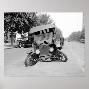 Póster Coche Antiguo Accidentado, 1922. Foto Antigua