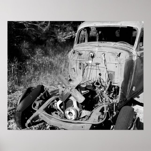 Póster Coche basura blanca y negra en un lado de la carre (Frente)