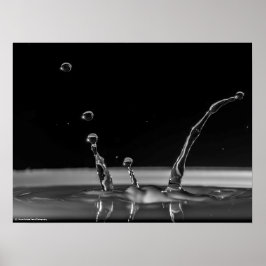 Póster Colisión de caída de agua en blanco y negro