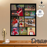 Póster Collage de fotos personalizado de béisbol 11<br><div class="desc">Cree un poster de collage de fotos de béisbol personalizado utilizando esta plantilla de collage de fotos fácil de cargar con 11 imágenes de varias formas y tamaños con el nombre del jugador, número y nombre del equipo o club en función del color de fondo elegido (mostrado en negro). OPCIONES:...</div>