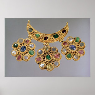 Póster Collar en forma de media luna con colgantes