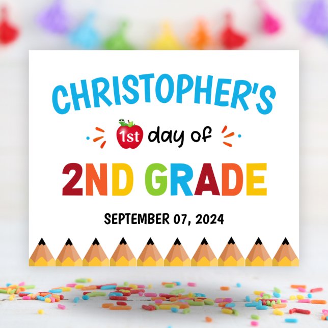 Póster Colorido Primer Día De La Escuela Segundo Grado (Colorful First Day Of School 2nd Grade Poster)