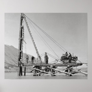 Póster Constructores de puentes en Alaska, 1942. Foto ant