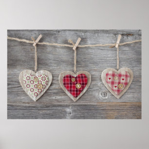 Póster Corazones sobre una mesa de madera