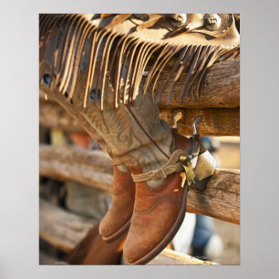 Póster Cowboy boots on fence 2