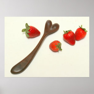 Póster Cuchara de corazón de nuez con fresas
