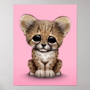 Póster Cute Baby Cheetah Cub on Pink