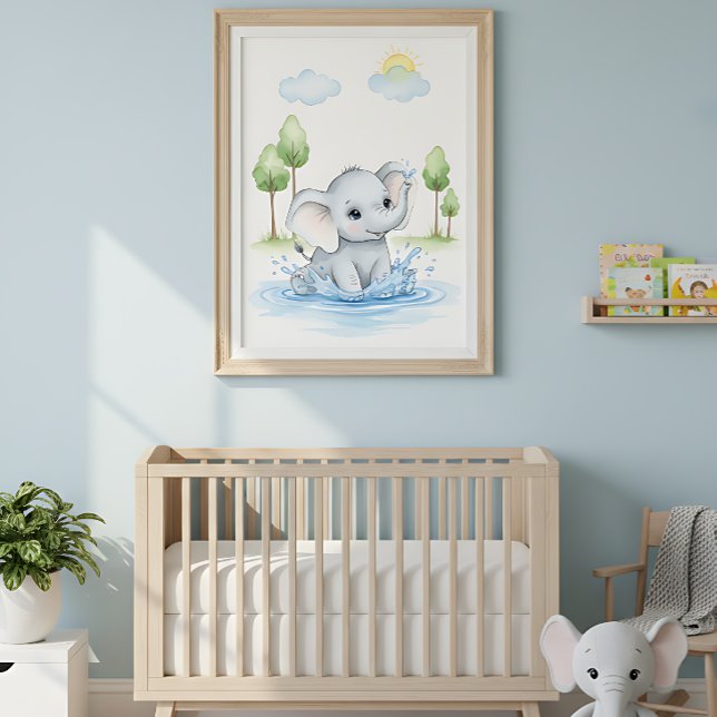 Póster Cute Elephant Splashing in Water (Subido por el creador)
