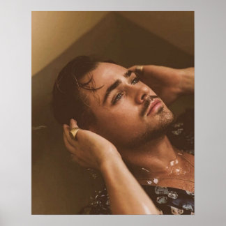 Póster Dacre Montgomery