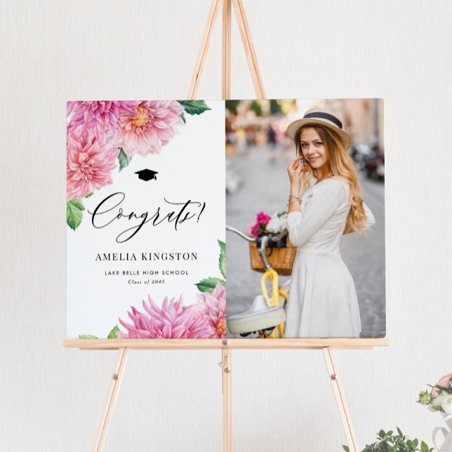 Póster Dahlia Rosa Felicitaciones Foto de Graduación (Congrats to the grad! Customizable photo graduation sign featuring watercolor pink dahlias.)