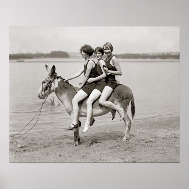 Póster Damas en Arlington Beach, 1924. Foto de cosecha de (Frente)