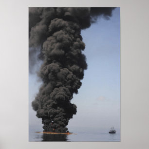 Póster Dark clouds of smoke and fire emerge