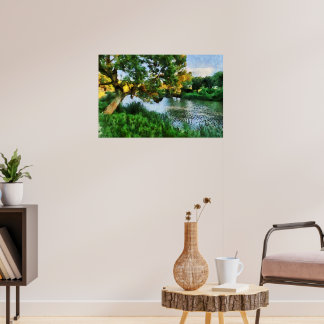 Póster de árbol junto al lago en primavera
