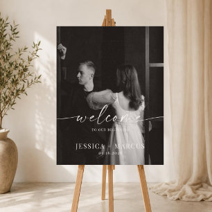 Póster de bienvenida de boda con caligrafía y foto