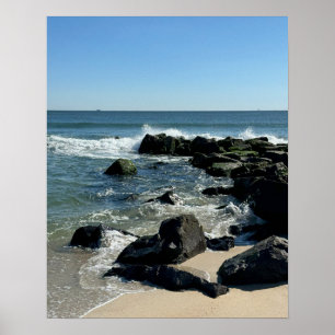 Póster de costa con rocas y olas
