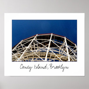 Póster de la montaña rusa Cyclone