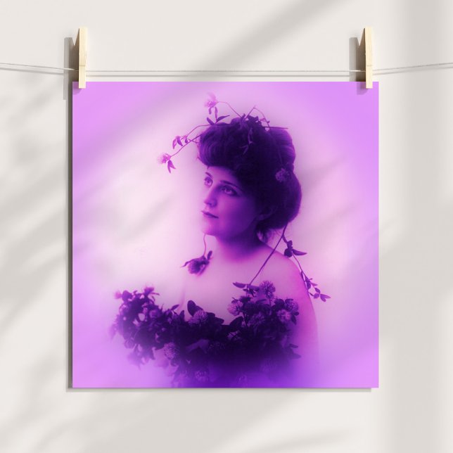 Póster de Lila de Miss Whitlock (Miss Whitlock Lilac Tinted Vintage Photo Poster)
