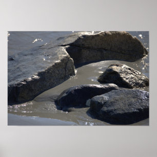 Póster de rocas en el océano