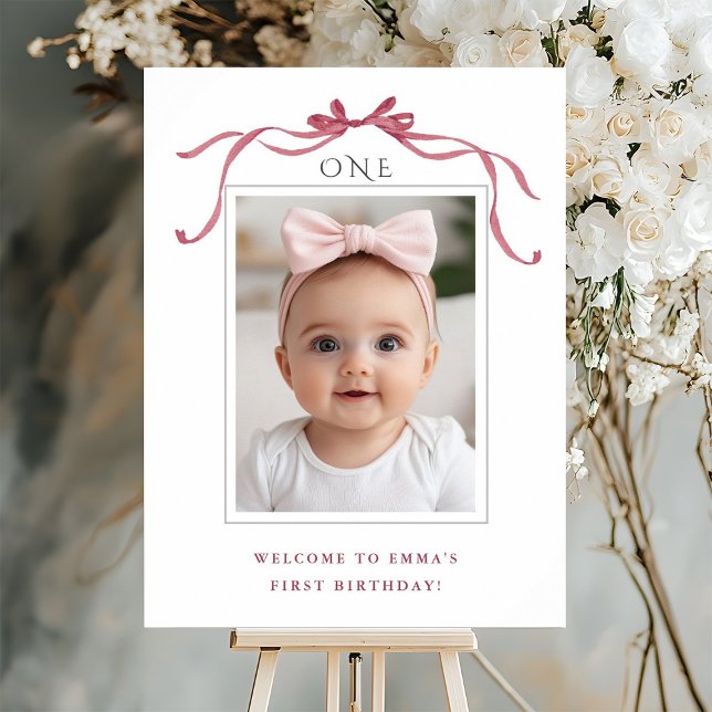 Póster Deep Blush Pink Bow Girl 1st Birthday Welcome (Subido por el creador)
