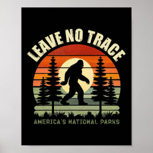 Póster Dejar Sin Rastro Bigfoot Senderismo y Camping Dive
