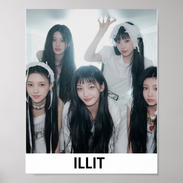 póster del grupo ILLIT (Frente)