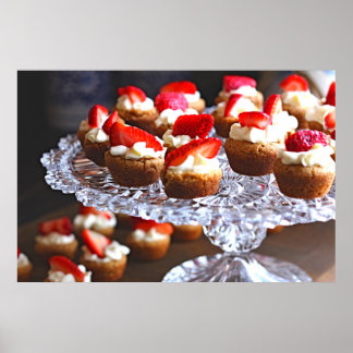 Póster Delicioso postre de pasteles de fresa