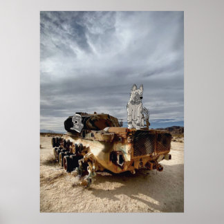 Póster Derp perros en un tanque en el desierto