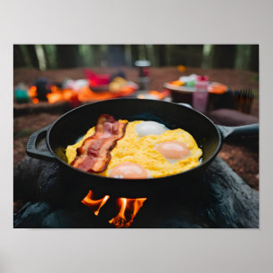 Póster Desayuno en camping: Bacon y huevos