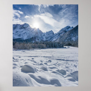 Póster Día de invierno soleado en el lago helado de nieve