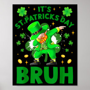 Póster Día de San Patricio duende haciendo dabbing trébol