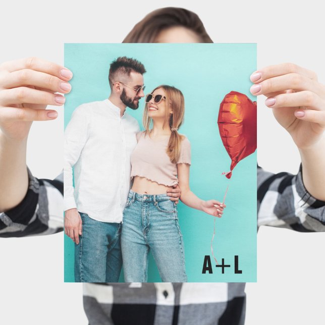 Póster Día de San Valentín de Iniciales Personalizados de (Couple Photo Custom Initials Valentines Day Poster
)