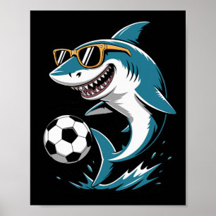 Póster Dibujo divertido de tiburón jugando fútbol Animal